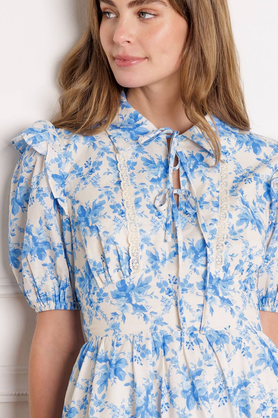 ABIGAIL FLORAL PUFF SLEEVE MINI DRESS - Image 4
