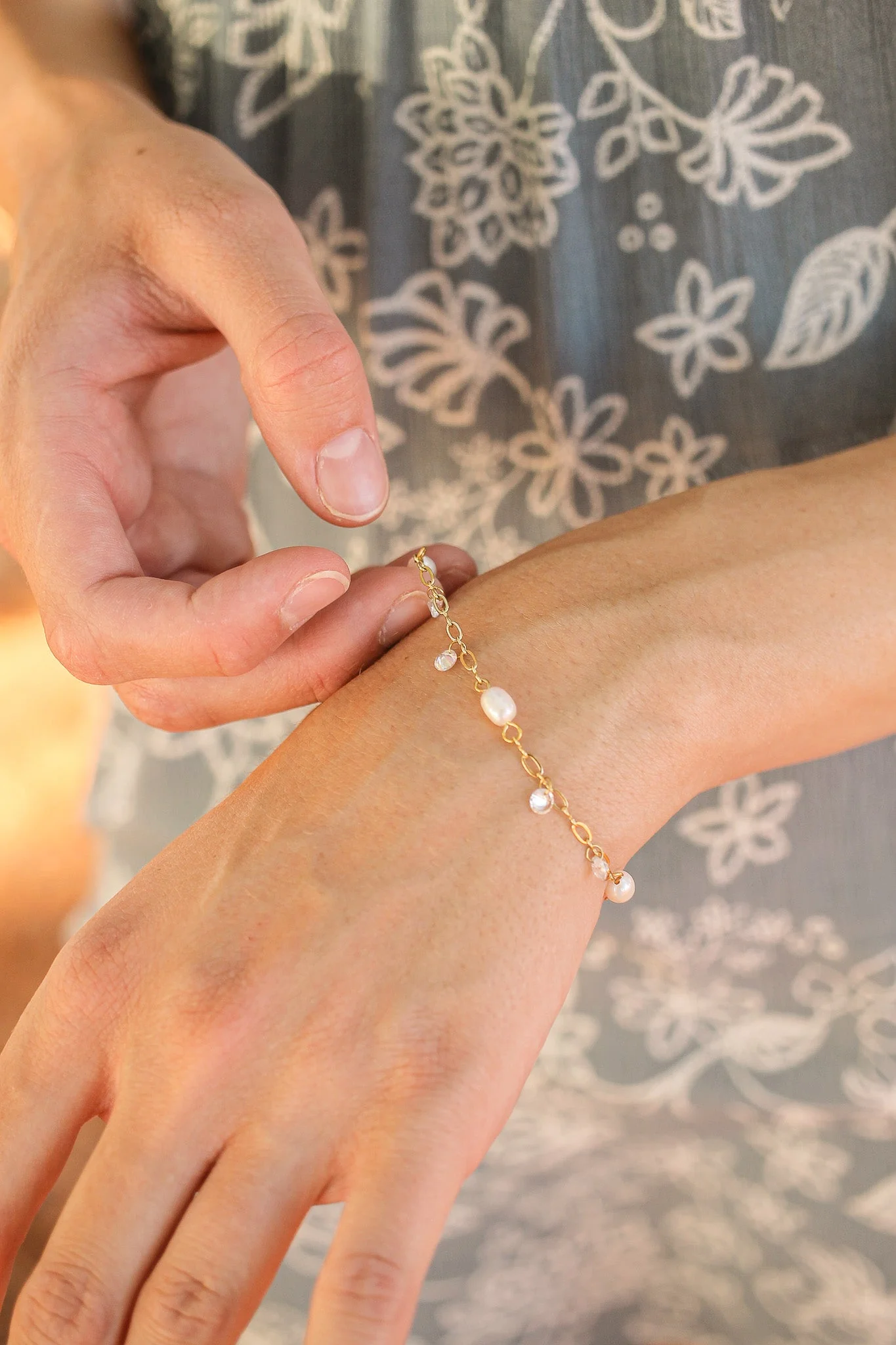 Andrielle Bracelet in Gold - Image 3