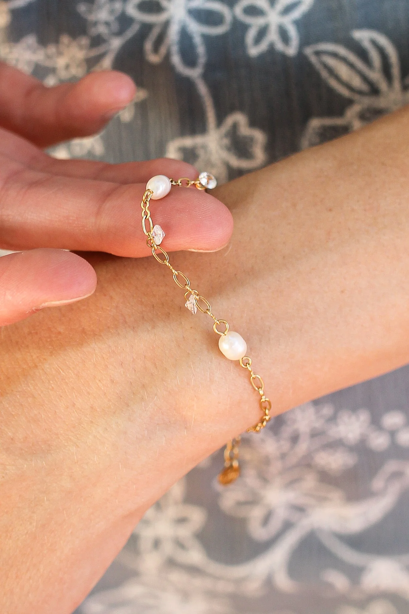 Andrielle Bracelet in Gold - Image 8