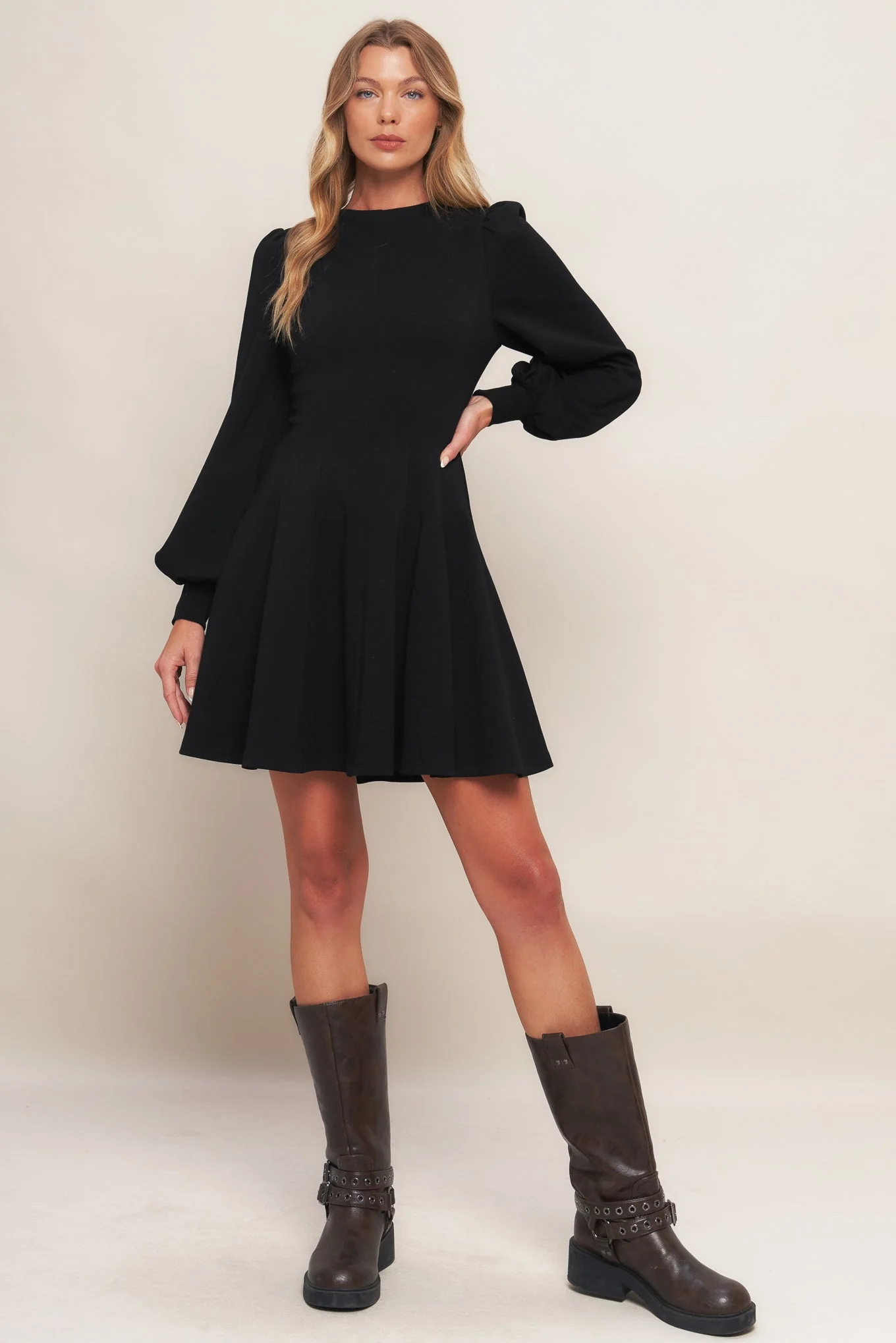 BLACK SWAN HEAVY KNIT MINI DRESS - Image 4