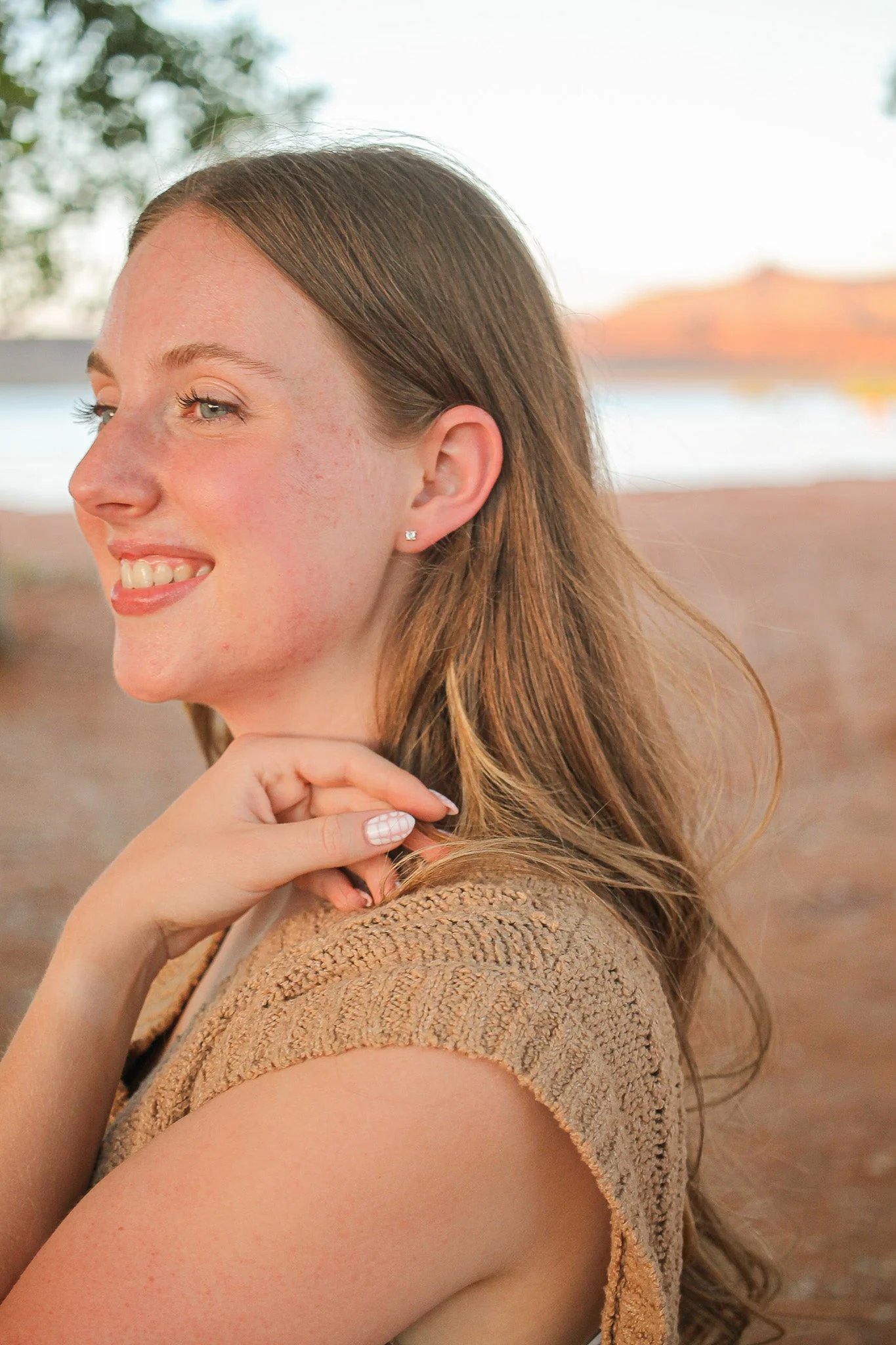 CZ Crystal Stud in Gold - Image 6