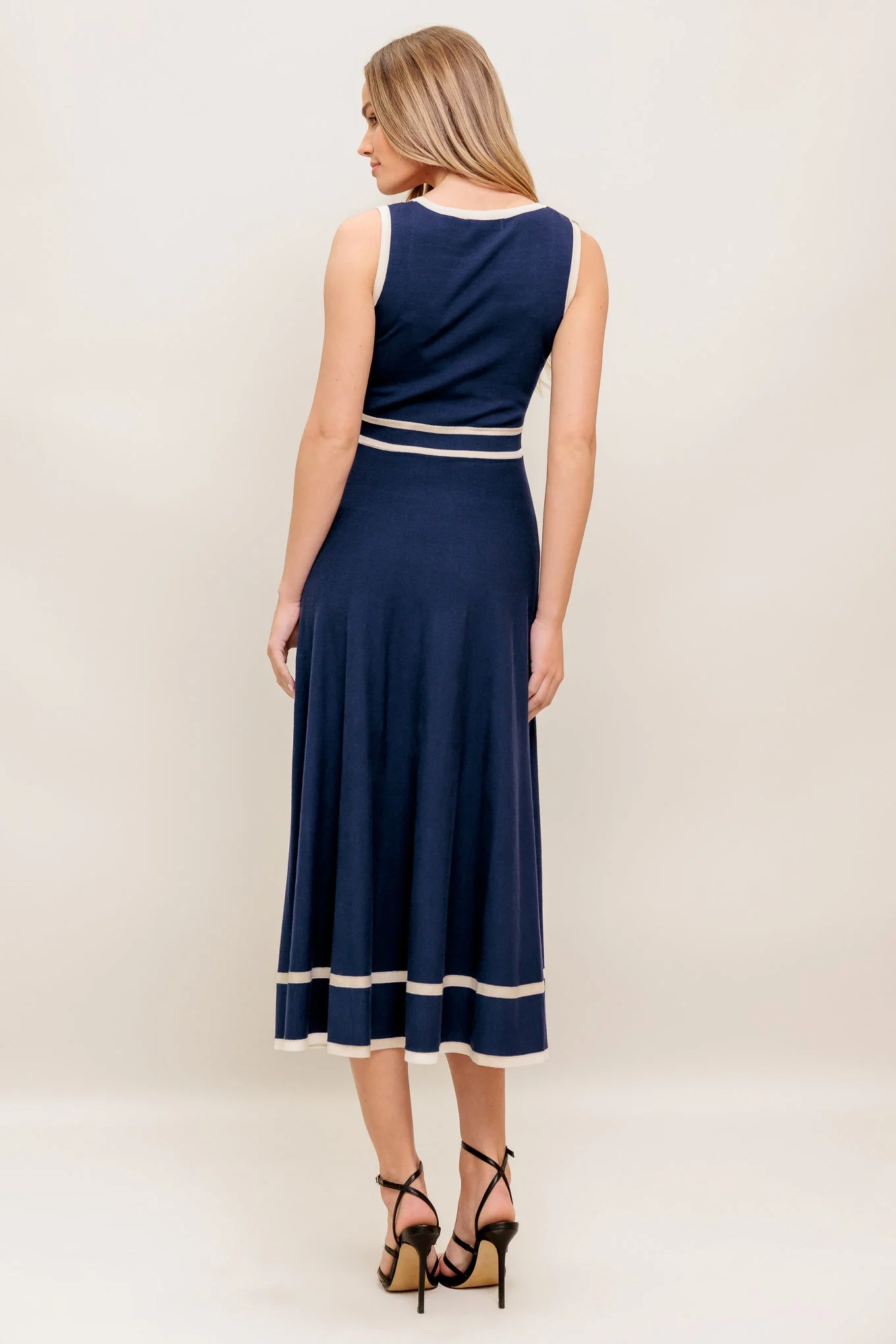 DAYDREAMING KNIT MIDI DRESS - NAVY - Image 3