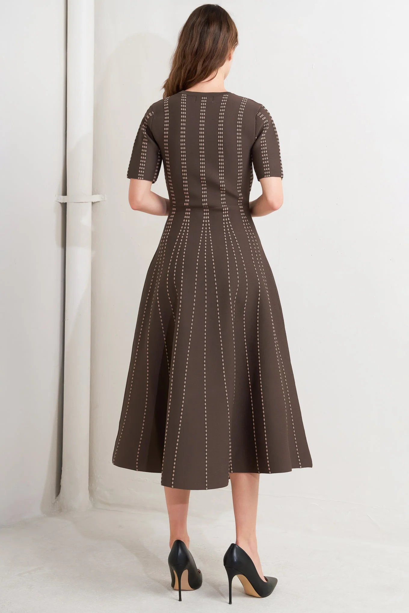 DOT DANCE SWEATER KNIT BROWN MIDI DRESS - Image 4