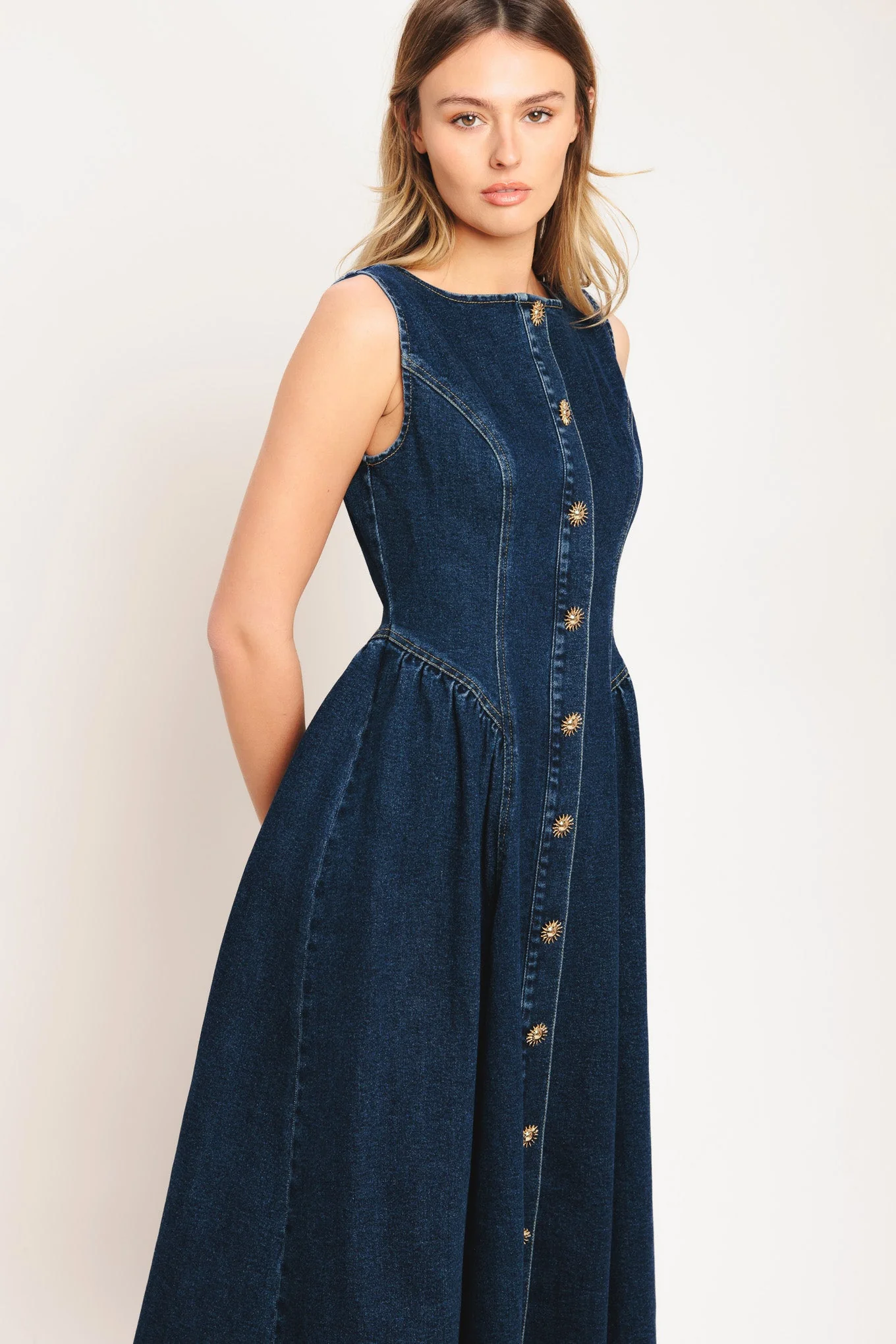 EFFORTLESS POLISH DENIM MIDI DRESS - Image 6