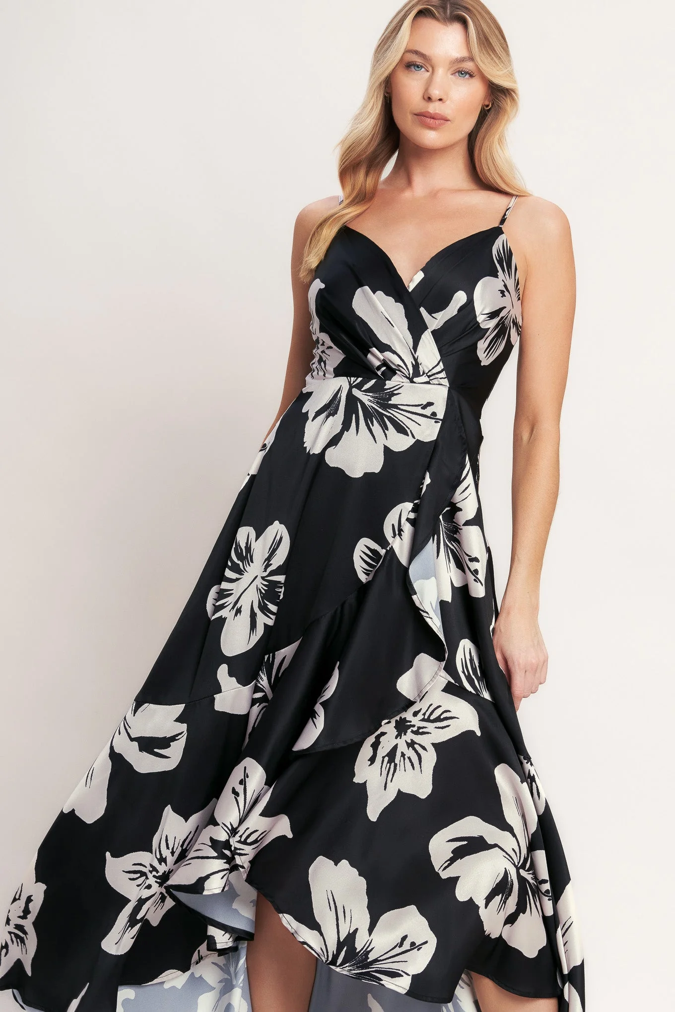 ETERNAL FLORA BLACK MAXI DRESS - Image 2