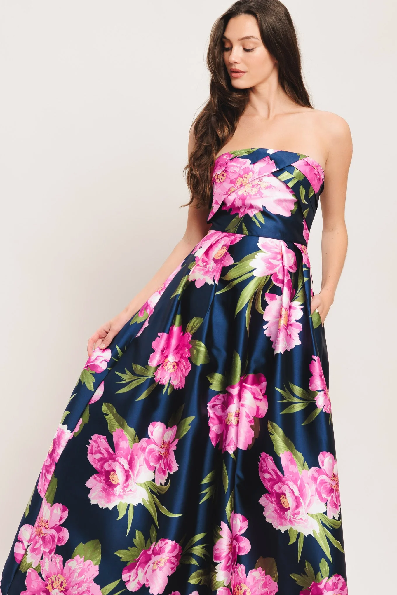 LUNA FLORA NAVY MAXI DRESS - Image 3