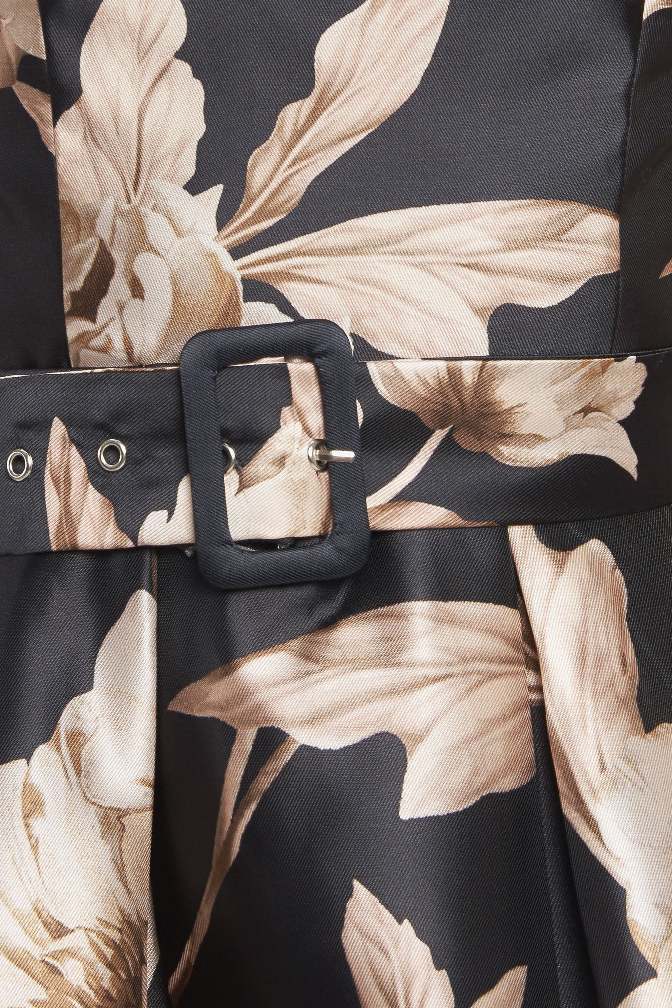 MOONBEAM BLOSSOM MIDI DRESS - BLACK - FINAL SALE - Image 8