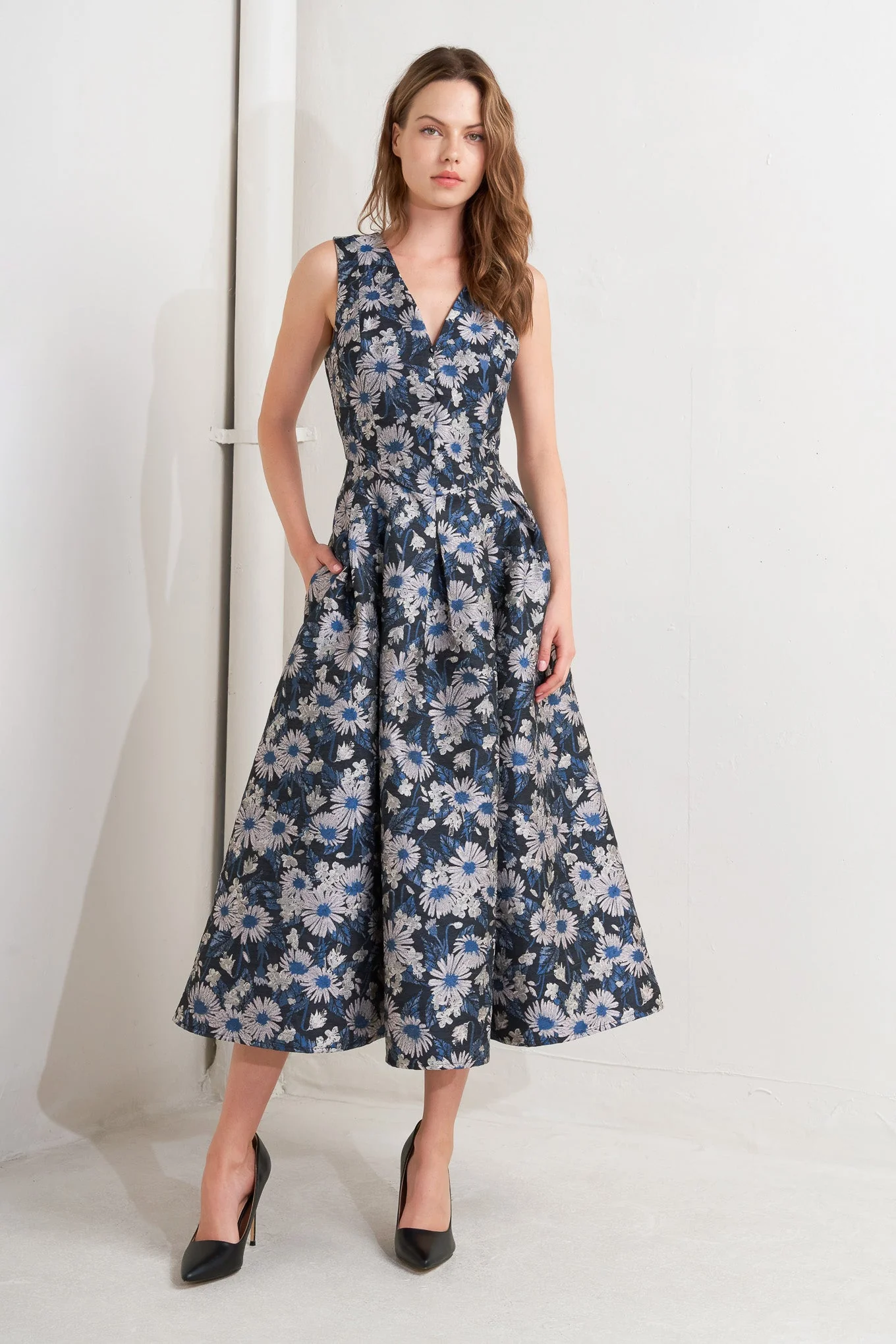 NAVY FLORAL JACQUARD MIDI DRESS WITH POCKETS - Image 4