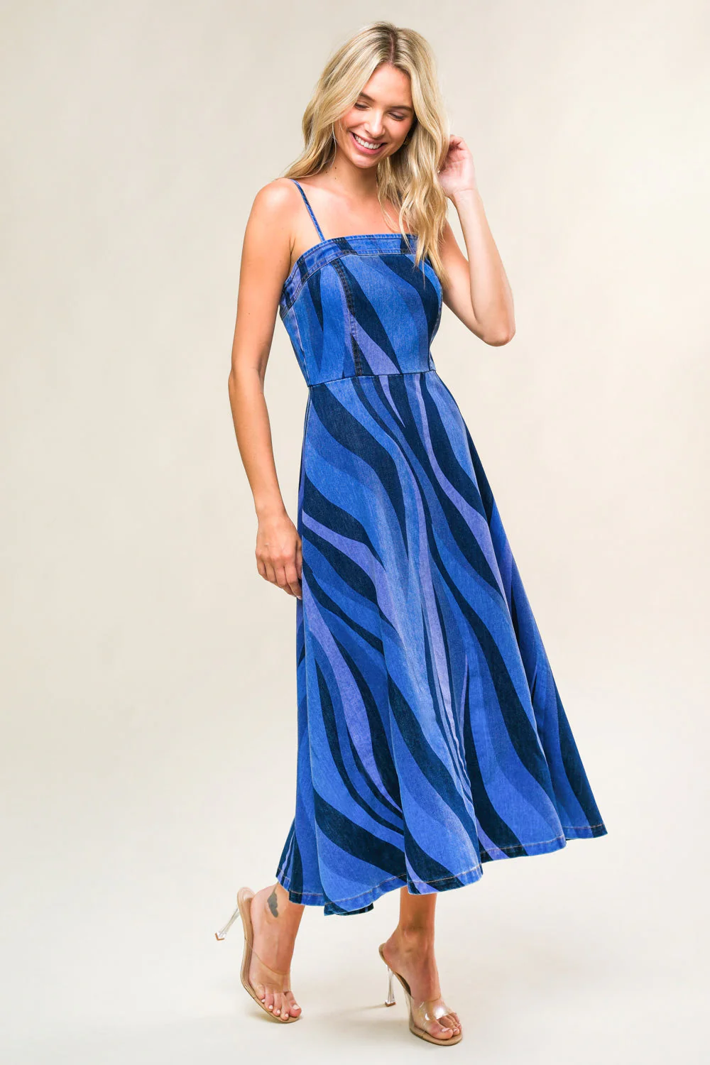 BLUE WAVES - PATTERNED DENIM MIDI DRESS - Image 4