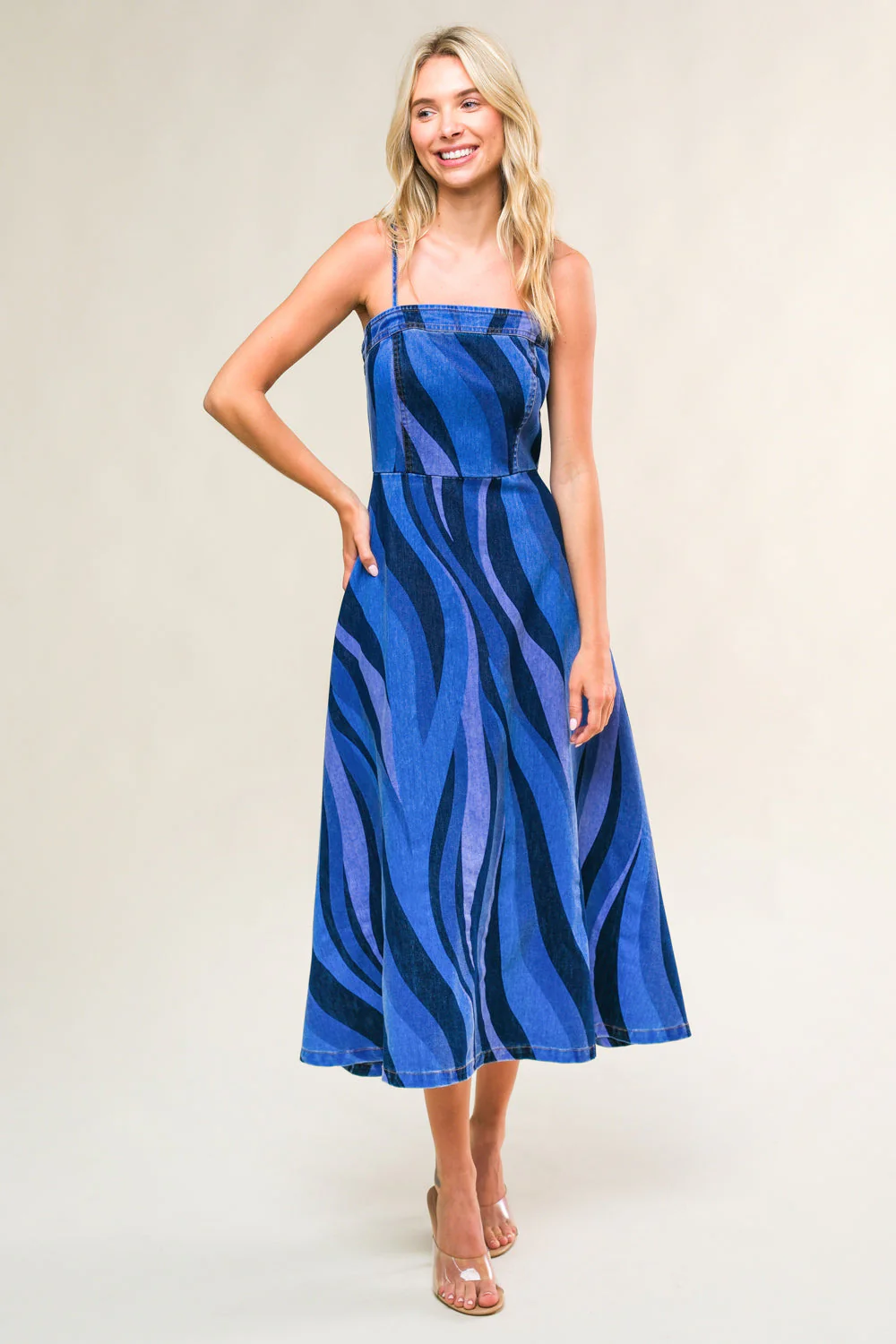 BLUE WAVES - PATTERNED DENIM MIDI DRESS - Image 5