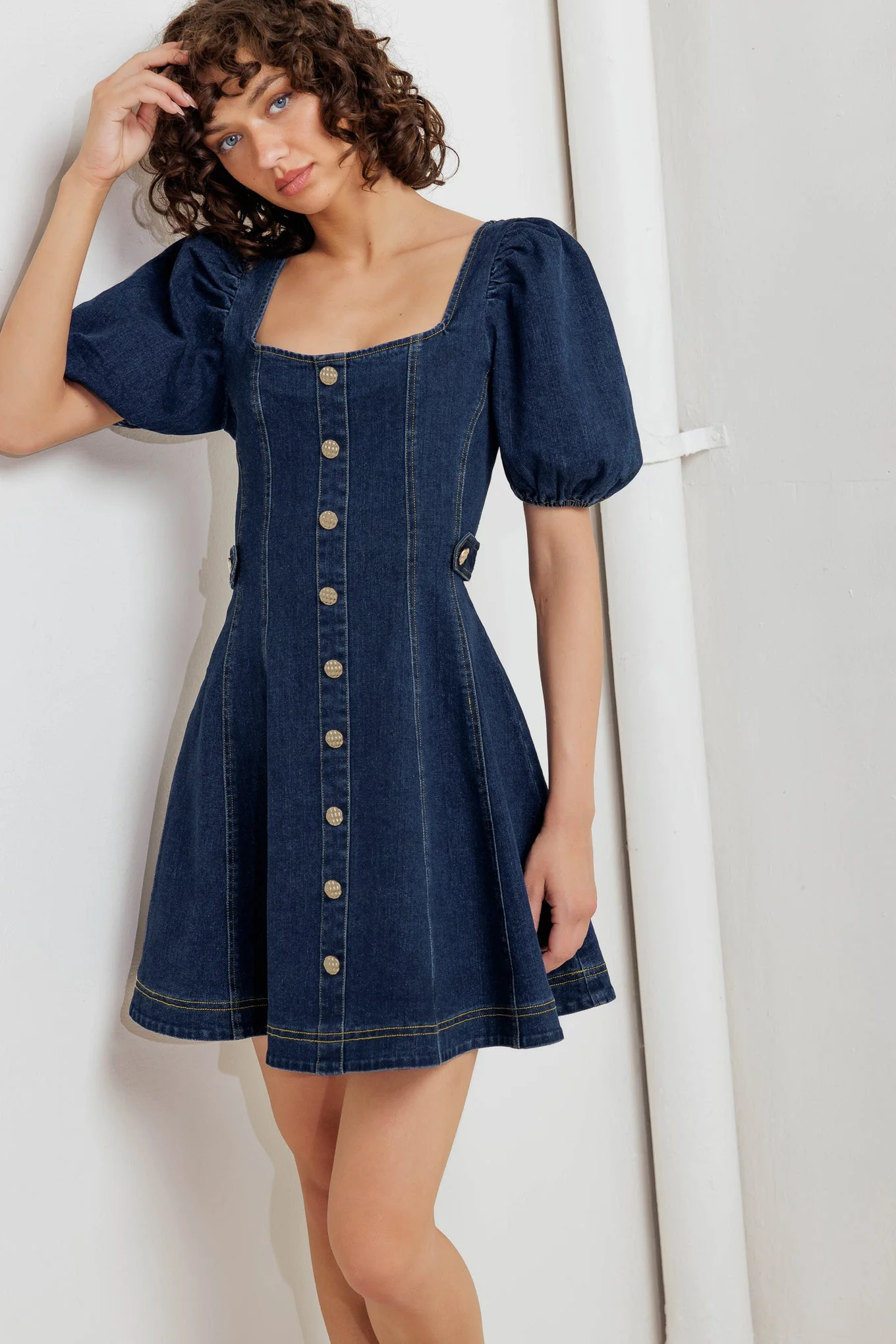 PUFF & PLAY DENIM MINI DRESS - Image 3