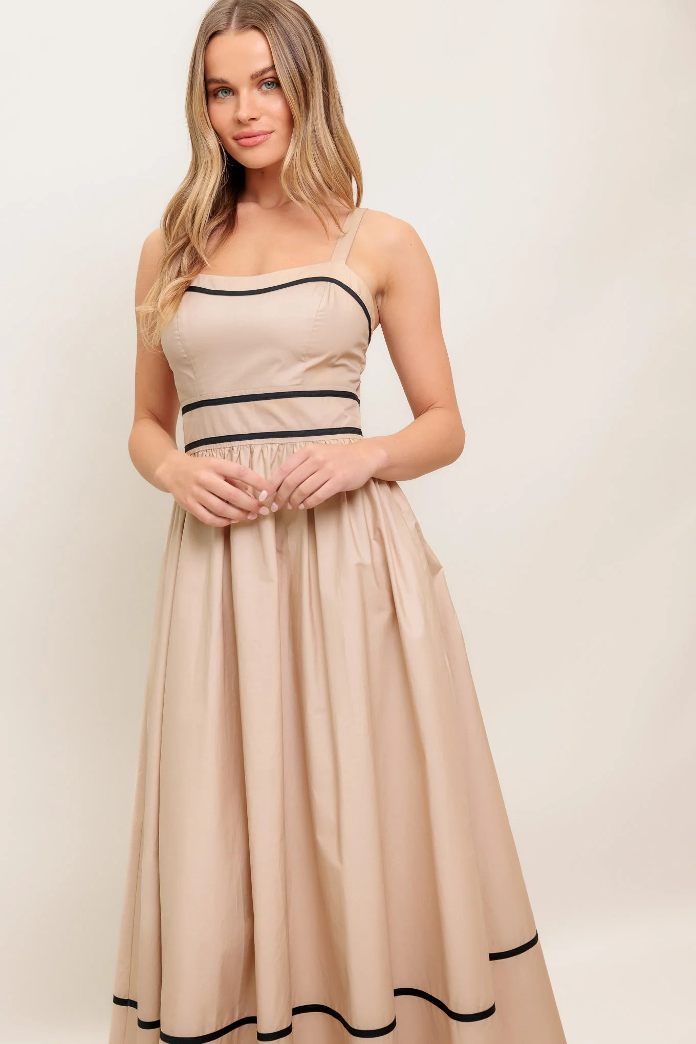 QUEENY MIDI DRESS - TAUPE - Image 3