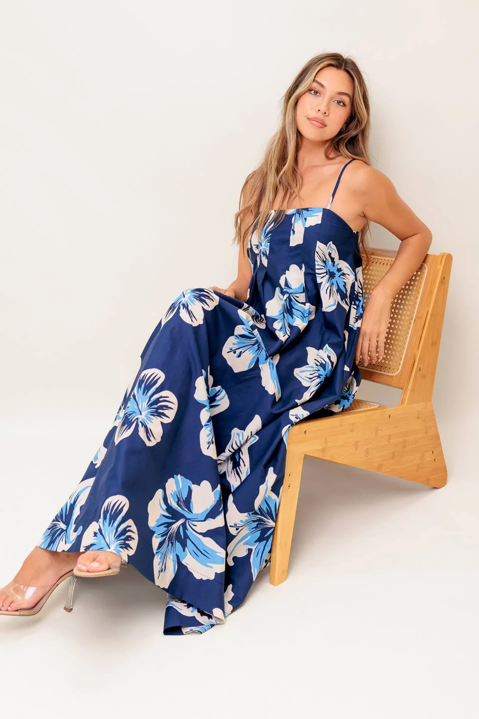 RAYA MAXI DRESS - NAVY FLORAL - Image 5