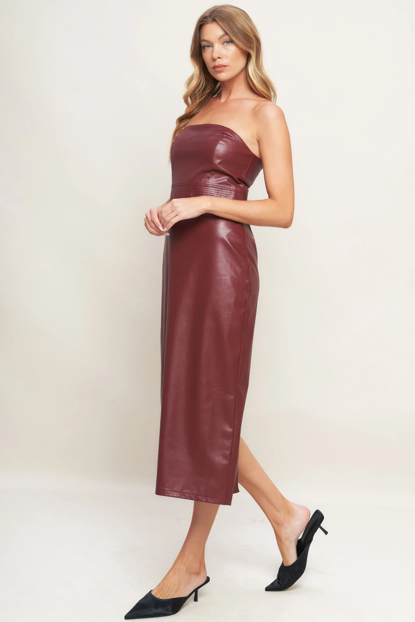 RUNWAY TREND FAUX LEATHER MIDI DRESS - BURGUNDY - Image 3
