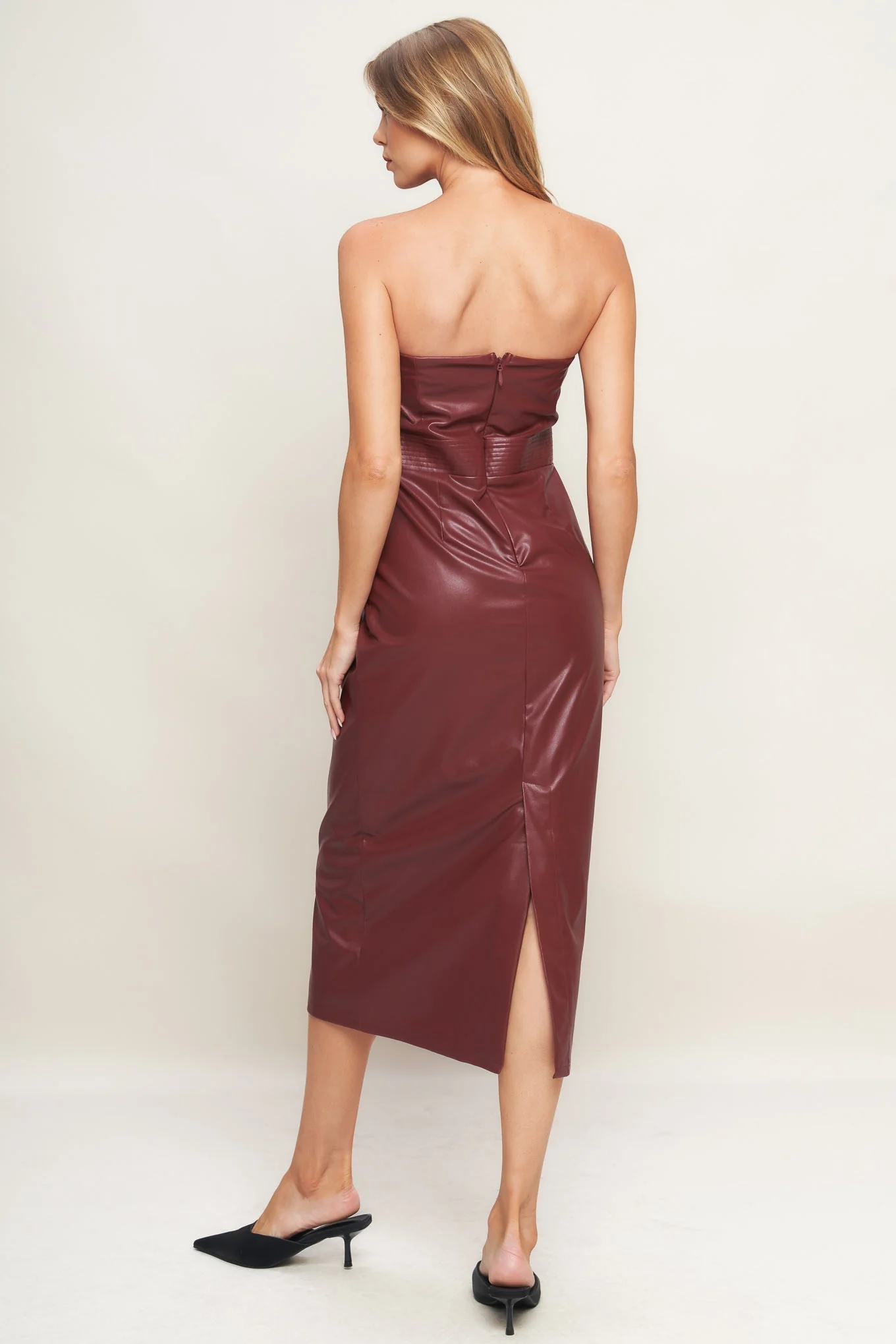 RUNWAY TREND FAUX LEATHER MIDI DRESS - BURGUNDY - Image 4