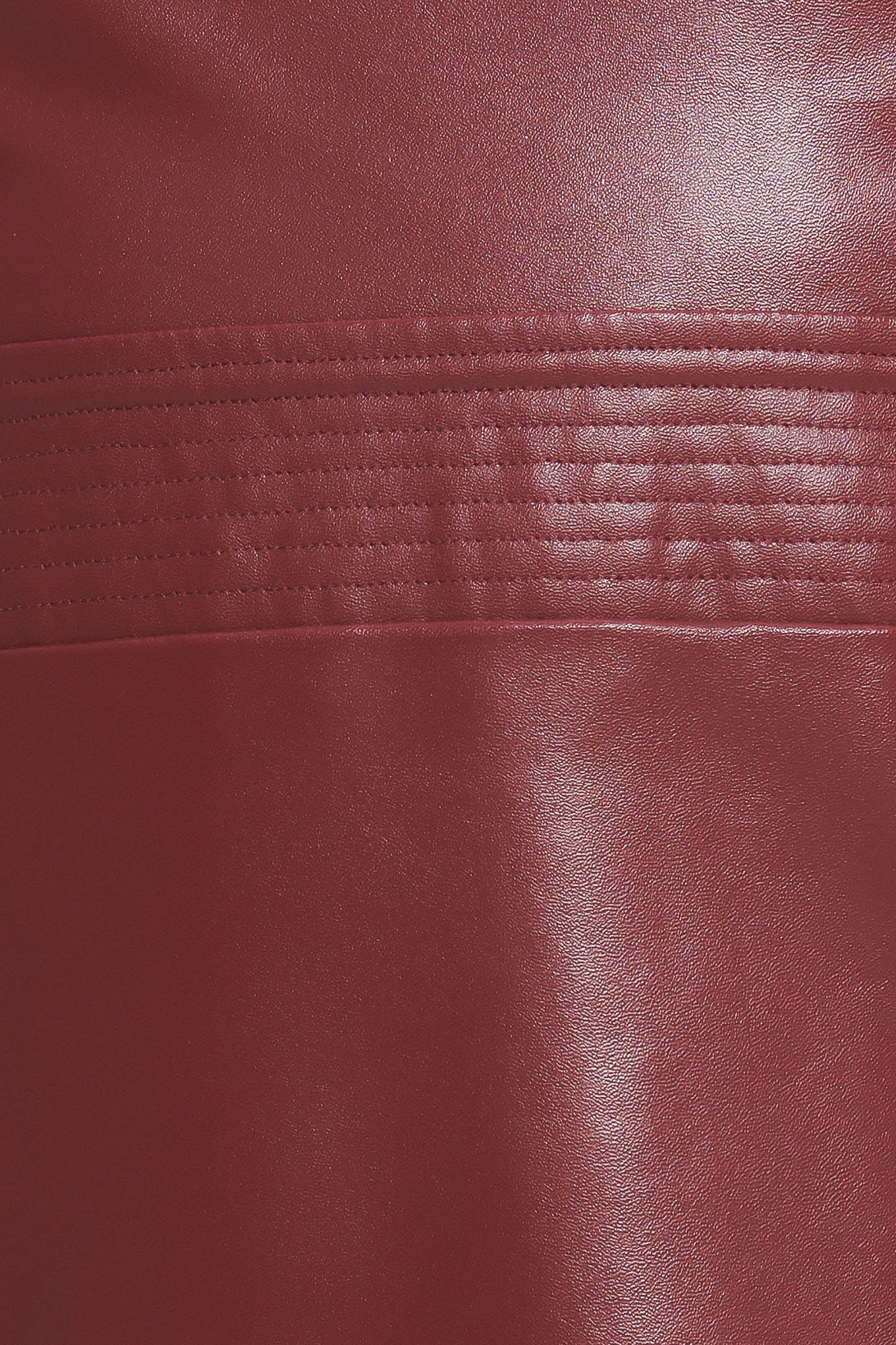 RUNWAY TREND FAUX LEATHER MIDI DRESS - BURGUNDY - Image 7