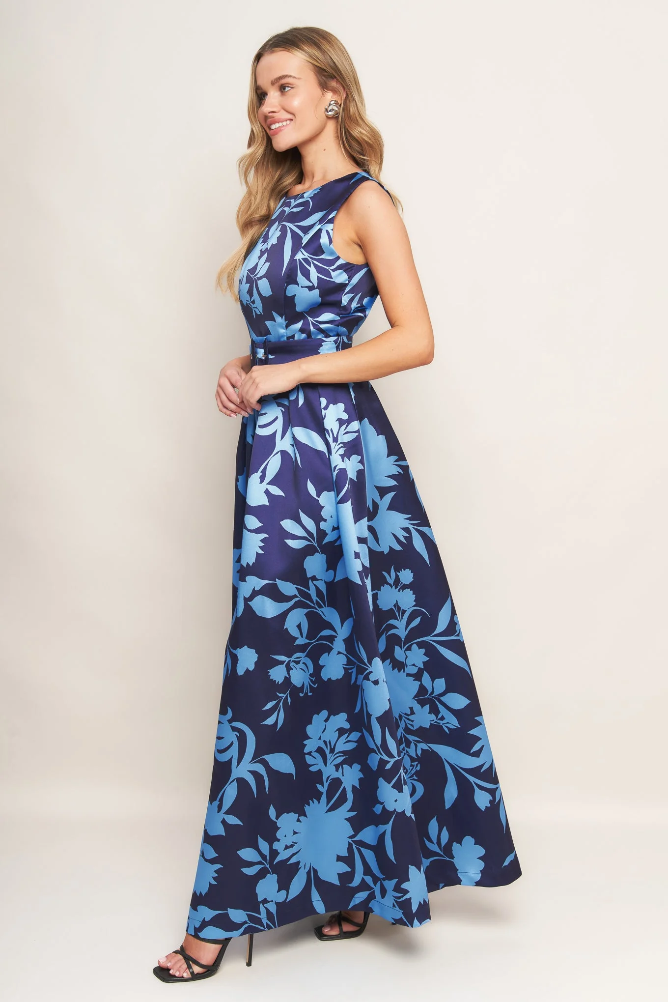 SAPPHIRE FLORAL MAXI DRESS - FINAL SALE - Image 7