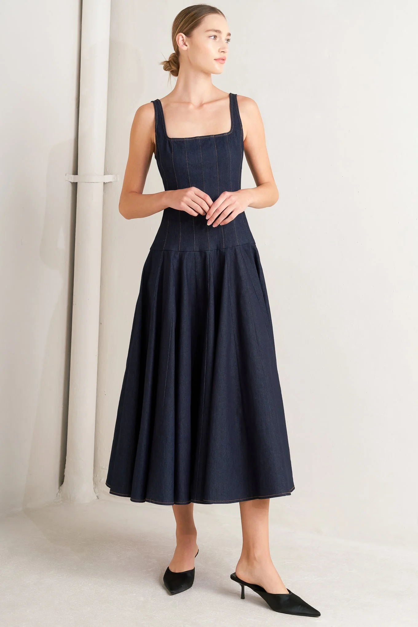 SQUARE NECKLINE DARK DENIM MIDI DRESS - Image 4