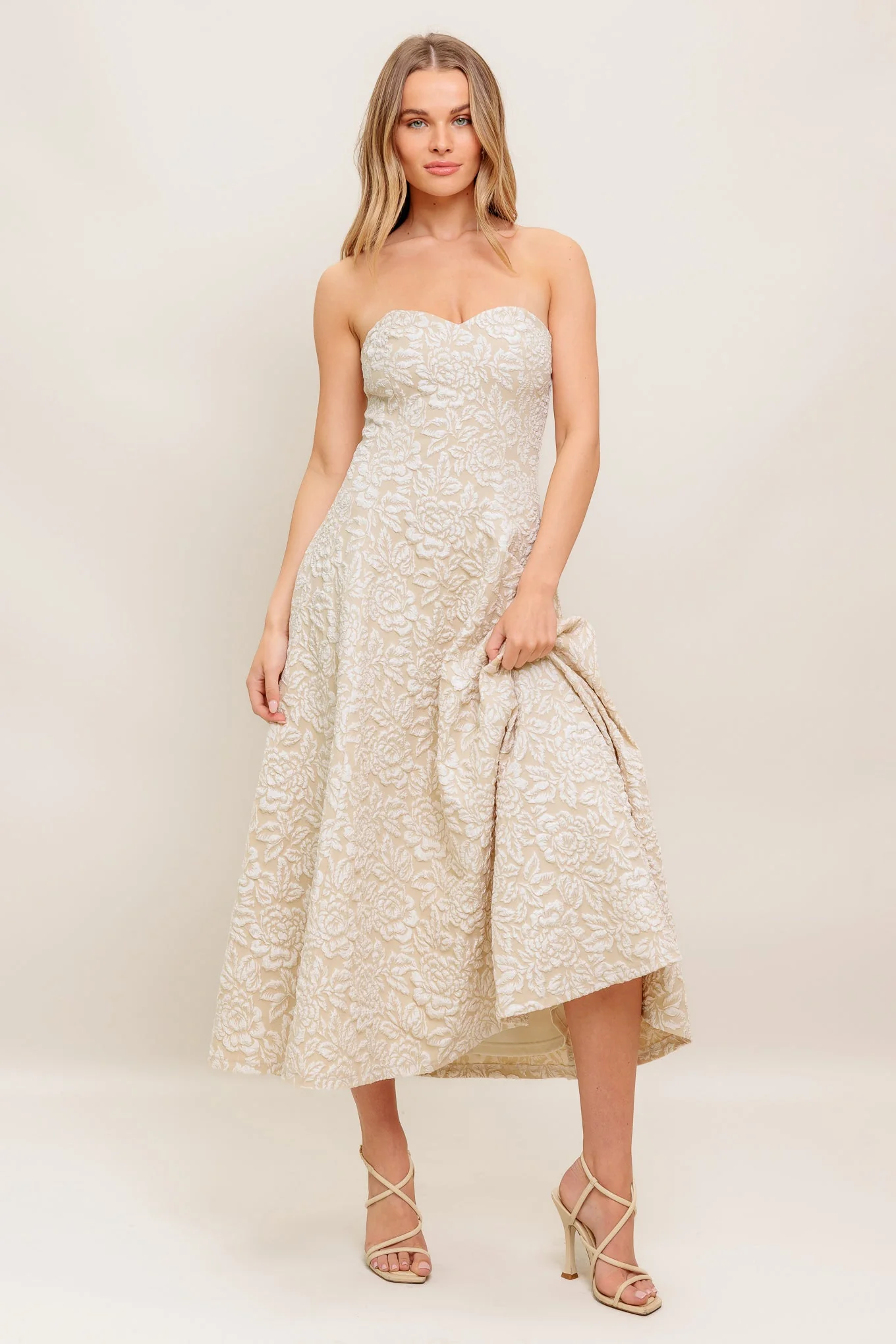 TEXTURED BLOSSOM STRAPLESS MIDI DRESS - BEIGE - FINAL SALE - Image 5