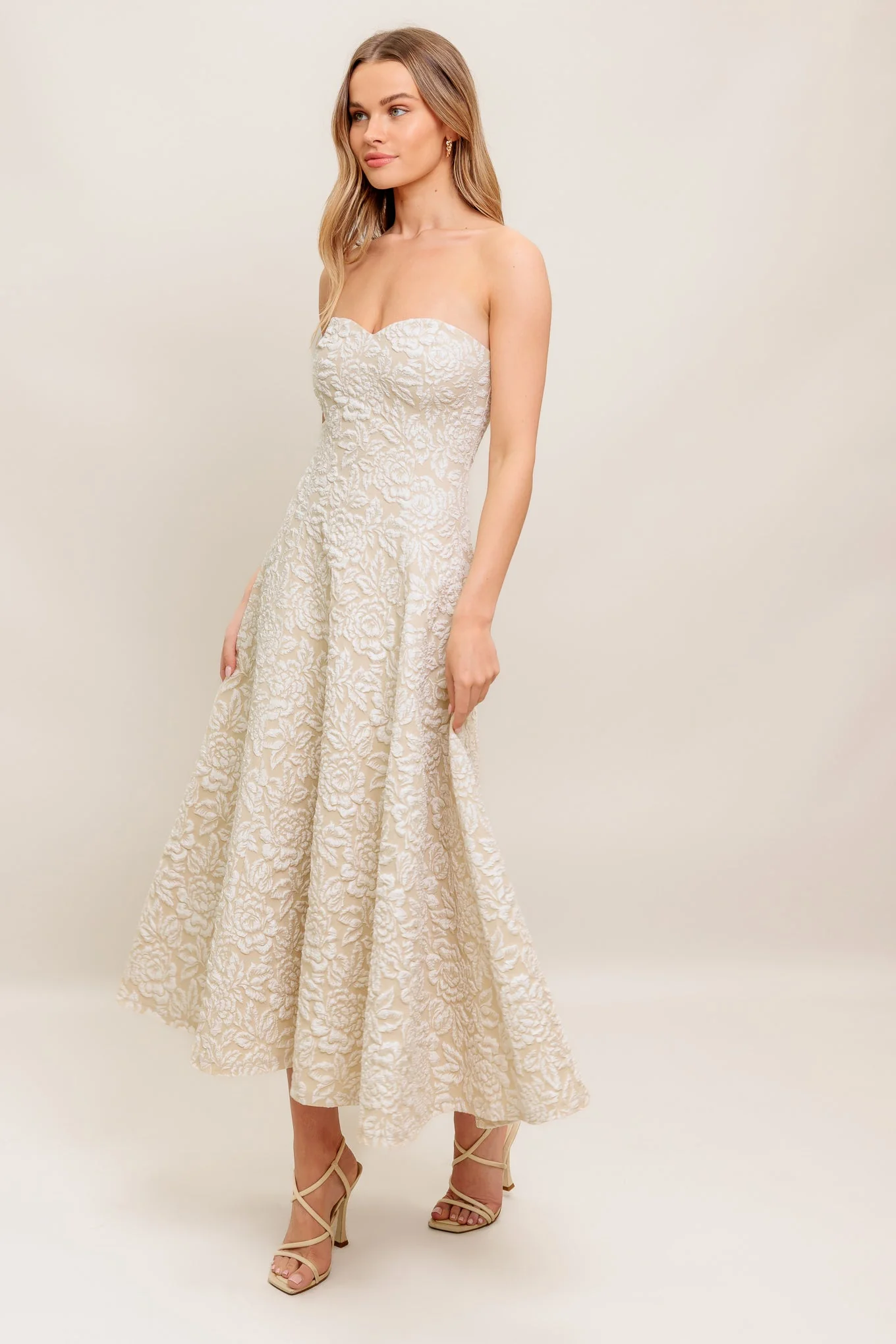 TEXTURED BLOSSOM STRAPLESS MIDI DRESS - BEIGE - FINAL SALE - Image 6