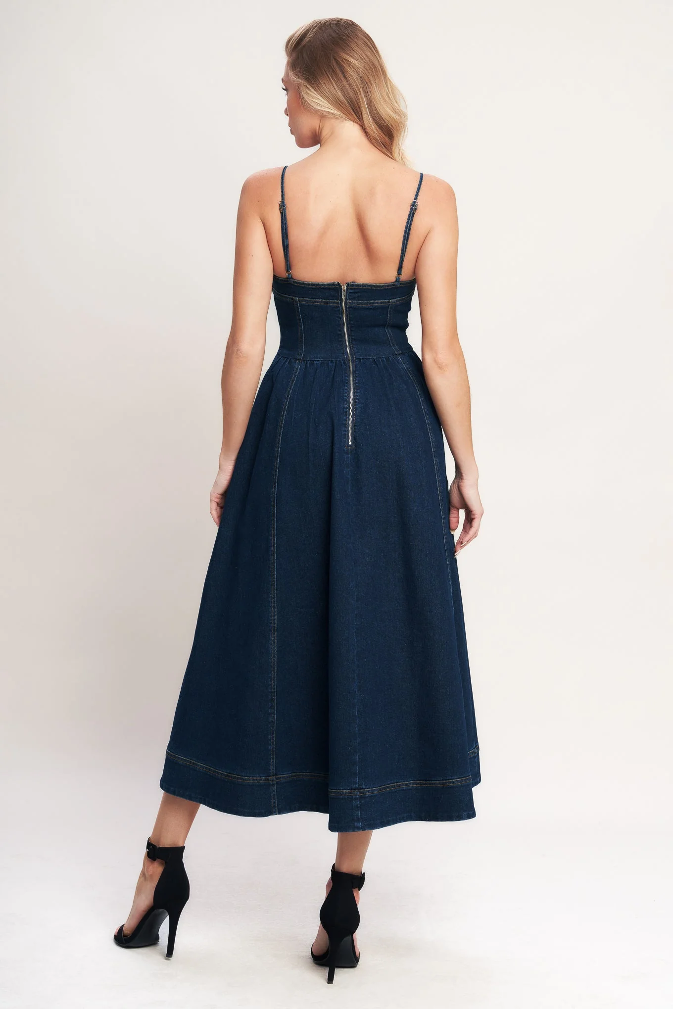 THE EVERYDAY ICON DENIM MIDI DRESS - Image 2