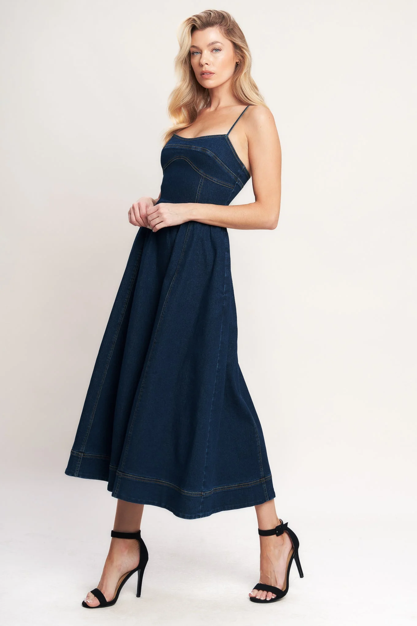 THE EVERYDAY ICON DENIM MIDI DRESS - Image 3