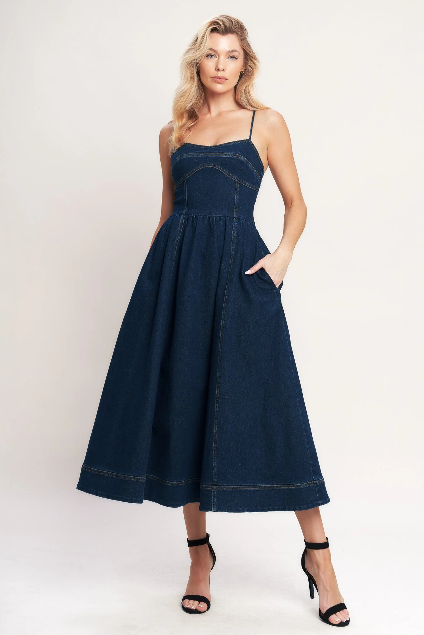THE EVERYDAY ICON DENIM MIDI DRESS - Image 5