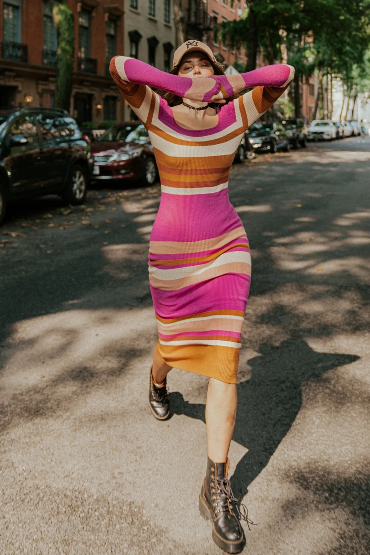 URBAN STRIPES - SWEATER DRESS - MAGENTA - Image 4