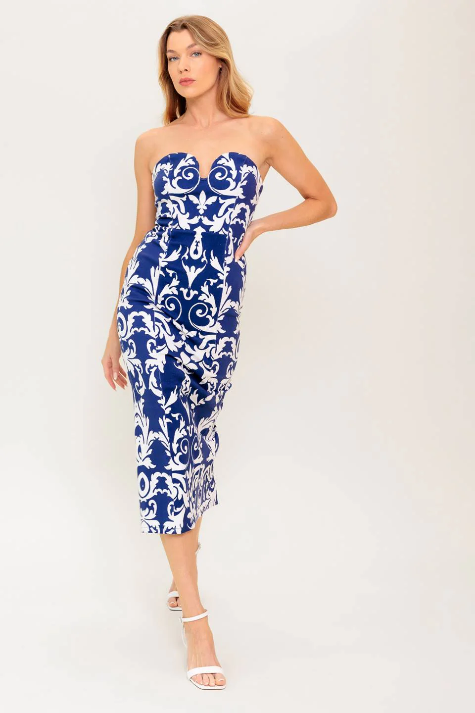 WHERE MY HEART IS - NAVY & WHITE MIDI DRESS - Image 4
