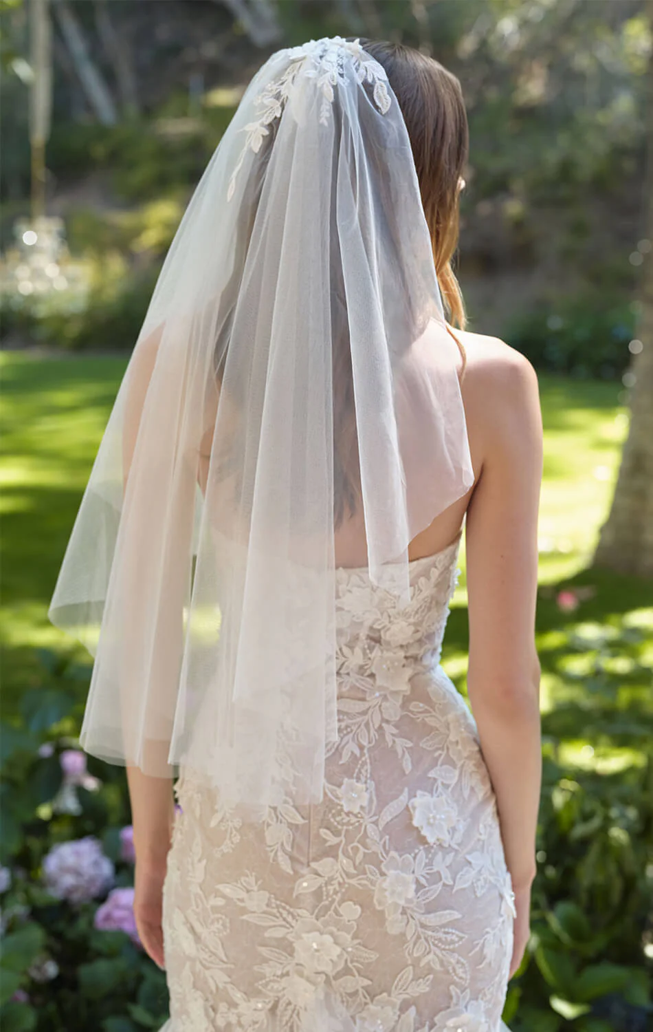 WL062 - STRAPLESS WEDDING GOWN - Andrea & Leo - Image 4